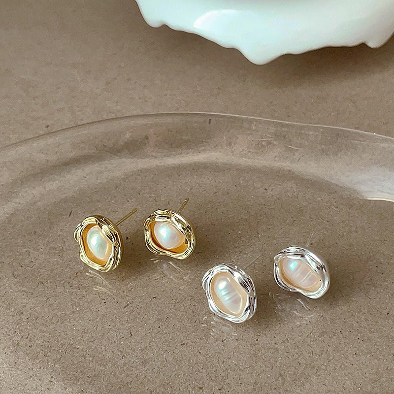 Dorothy Pearl Stud Earrings in Silver - Hypoallergenic - Abbott Atelier