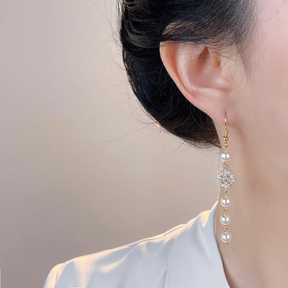 Émilie Pearl Drop Earrings - Hypoallergenic - Abbott Atelier