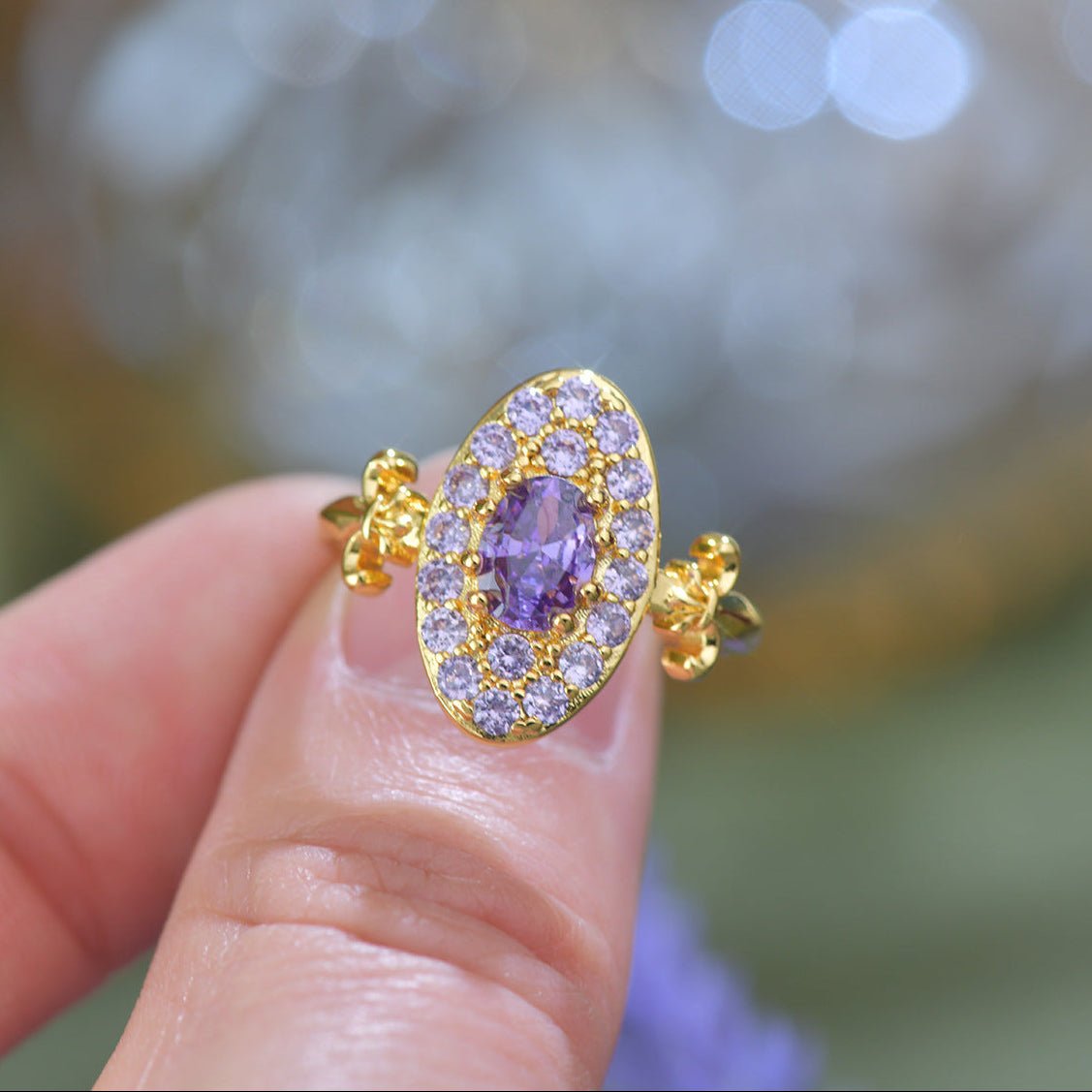 Fleur Medallion Amethyst Ring - Gold-Plated - Abbott Atelier