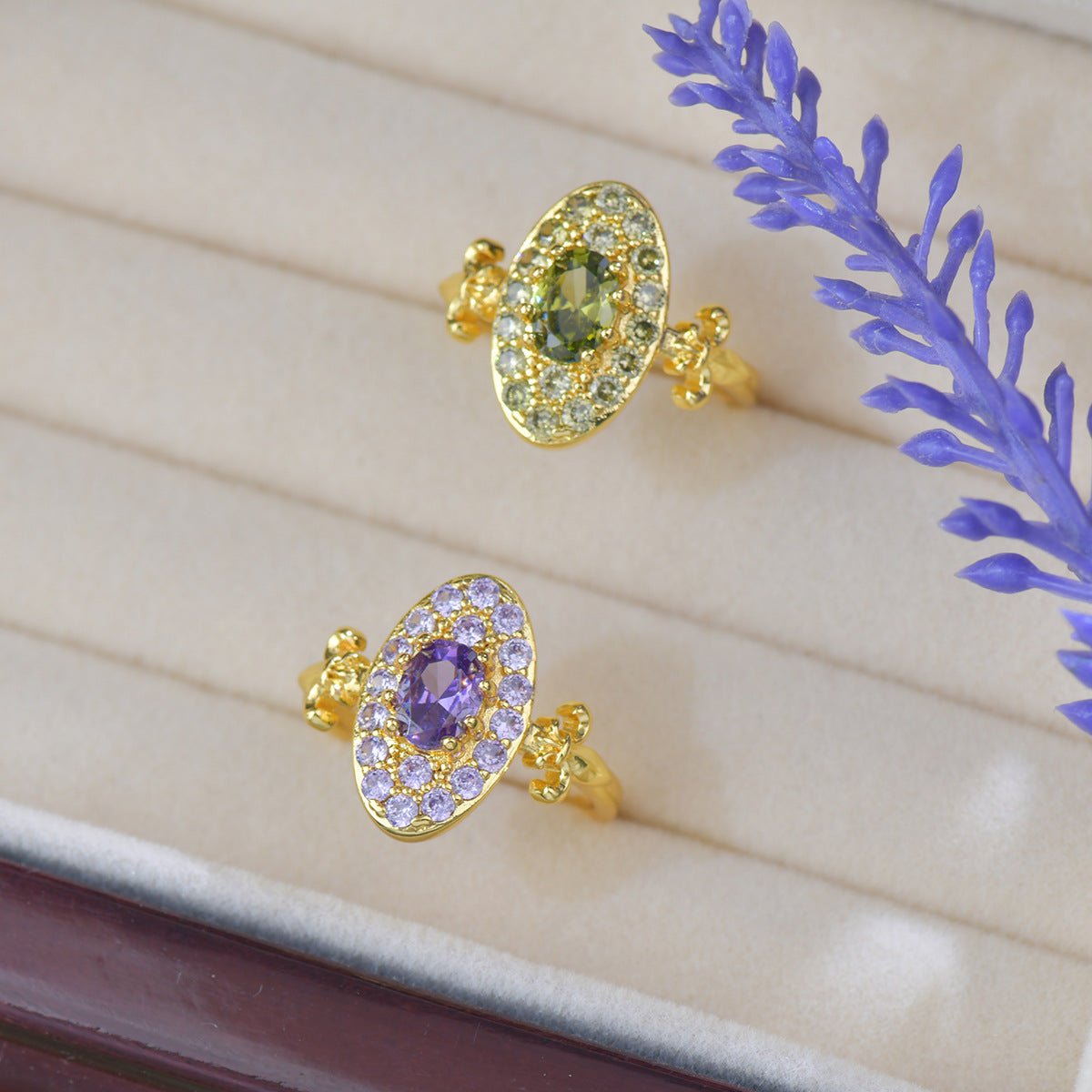 Fleur Medallion Peridot Ring - Gold-Plated - Abbott Atelier
