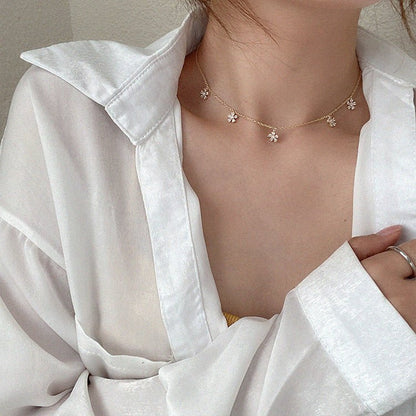 Flower Choker - Winona - Gold - Plated - Abbott Atelier