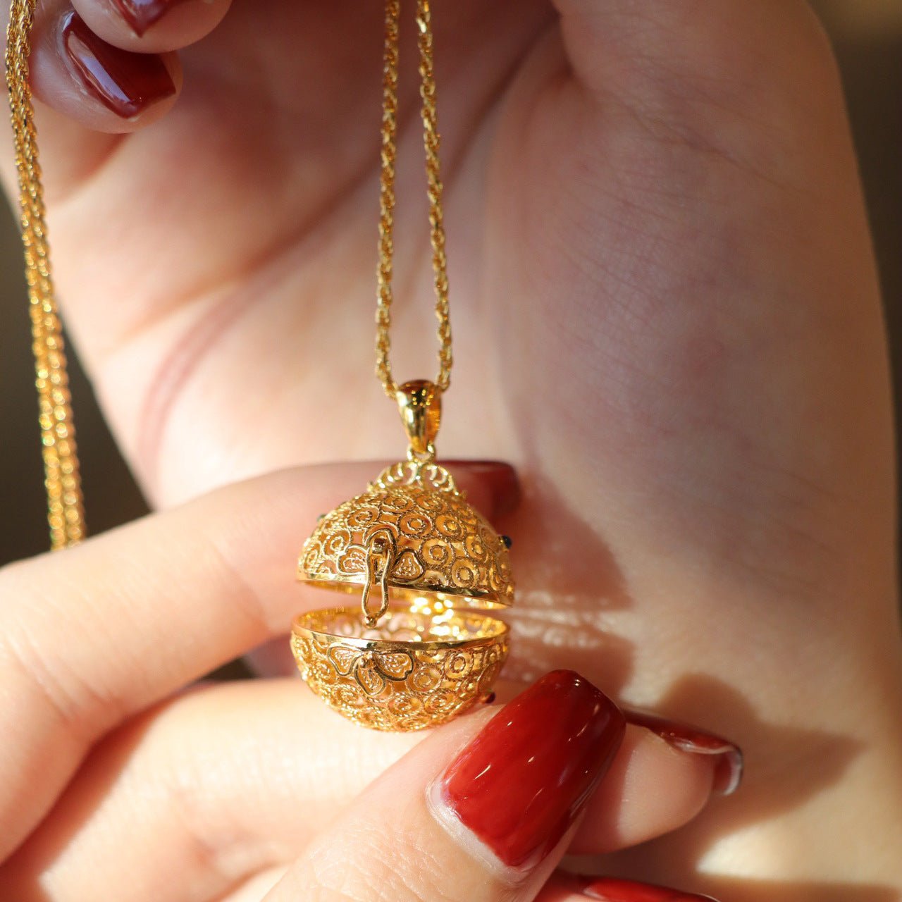 Flower Golden Ball Locket Necklace (Solid Silver) - Hypoallergenic - Abbott Atelier