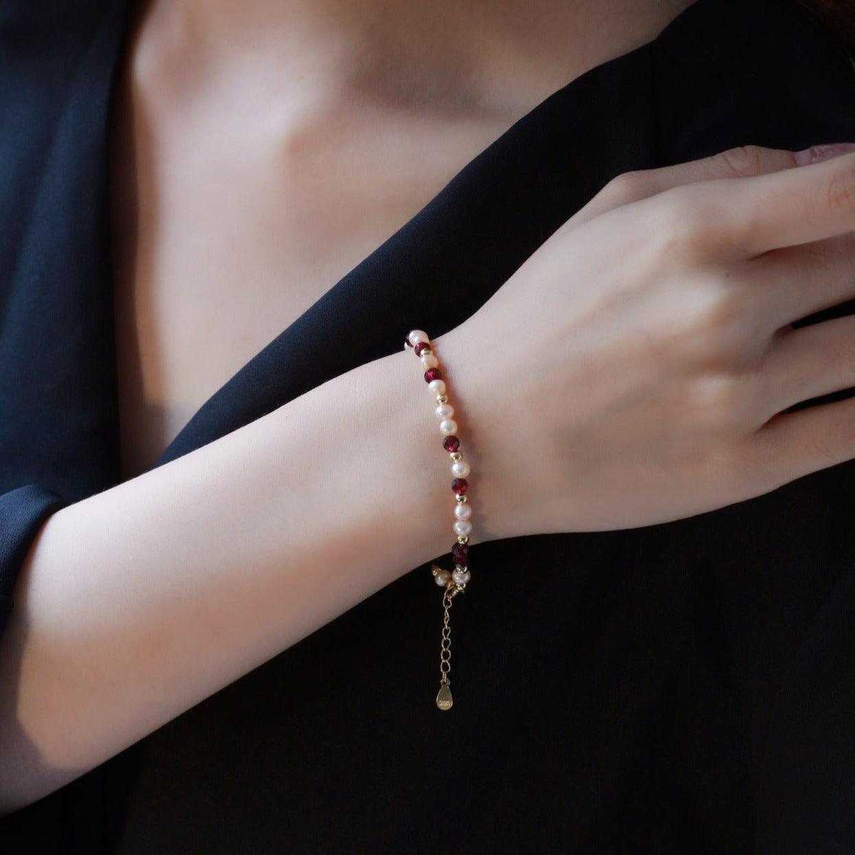 Garnet and Pearl Bracelet (Solid Silver) - Hypoallergenic - Abbott Atelier