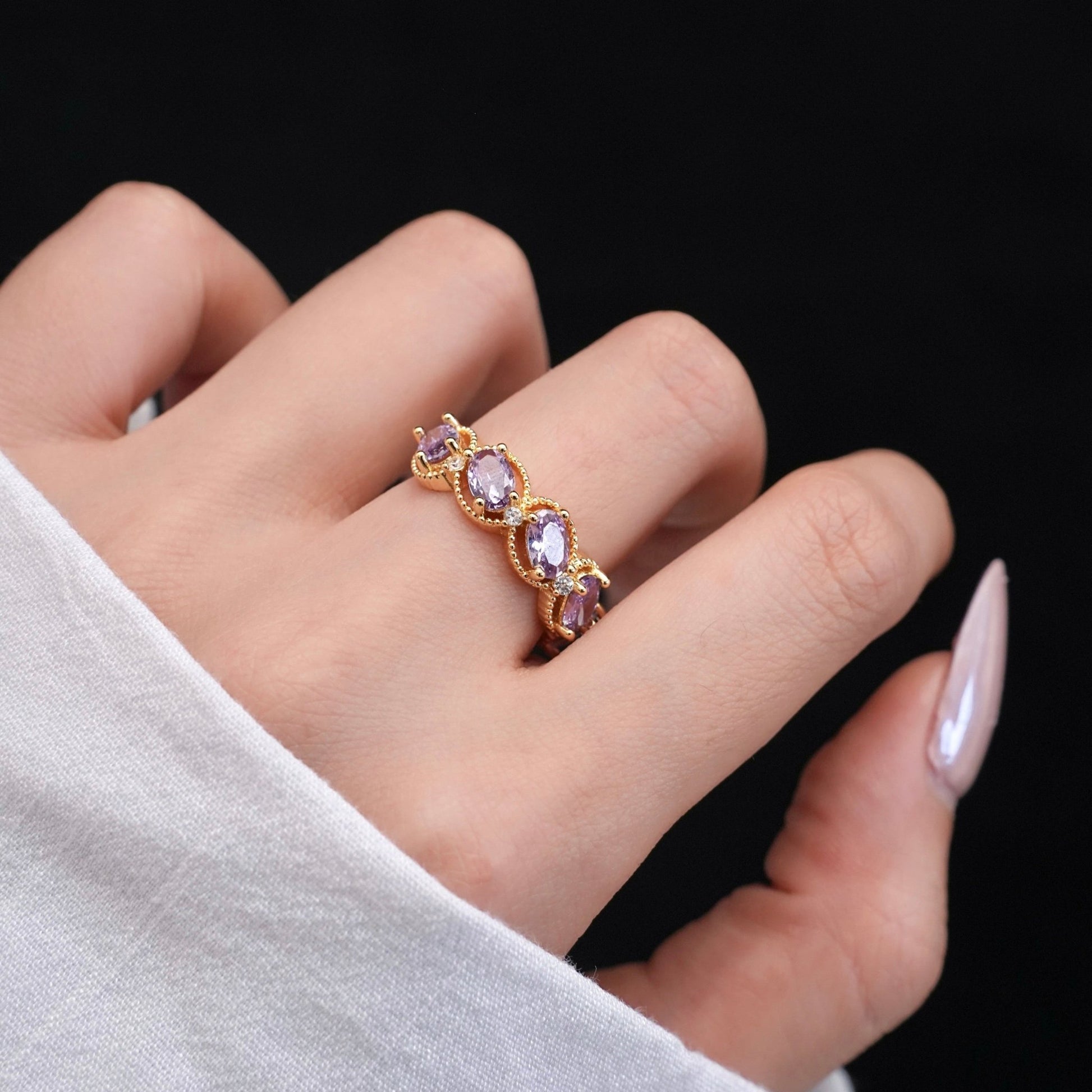 Gilded Oval Amethyst Ring - Gold-Plated - Abbott Atelier