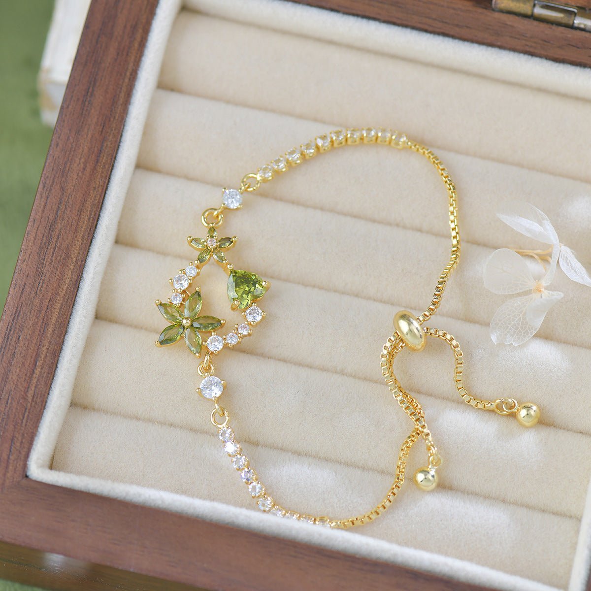 Heart of Spring Bracelet - Gold Plated - Abbott Atelier