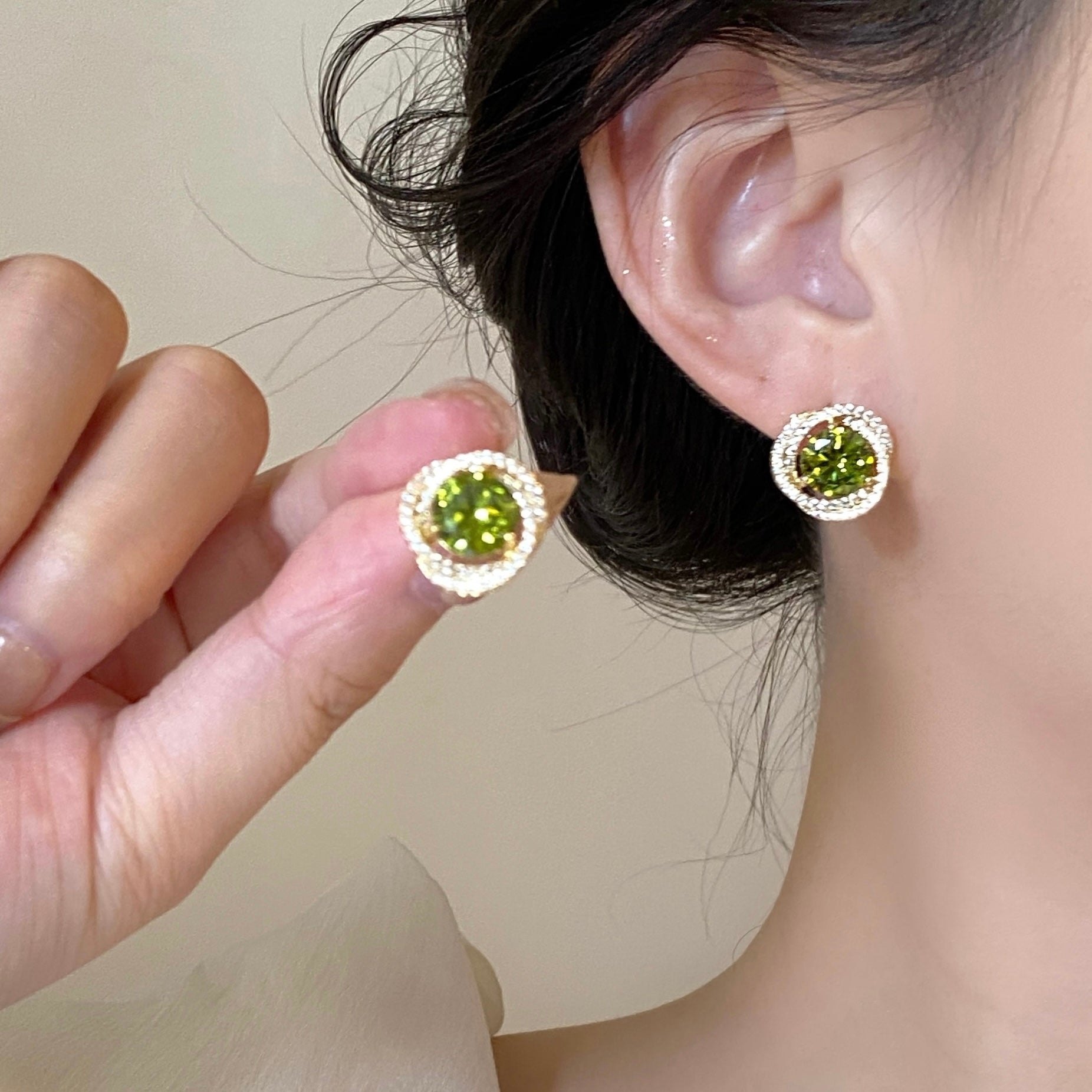 Ivana Peridot Stud Earrings - Hypoallergenic - Abbott Atelier