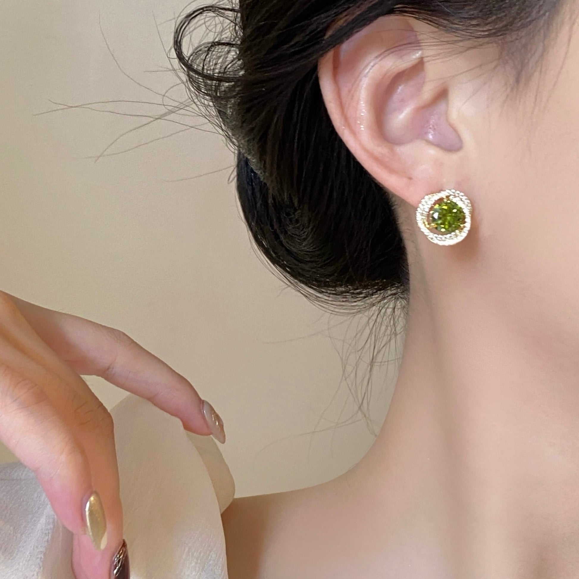 Ivana Peridot Stud Earrings - Hypoallergenic - Abbott Atelier