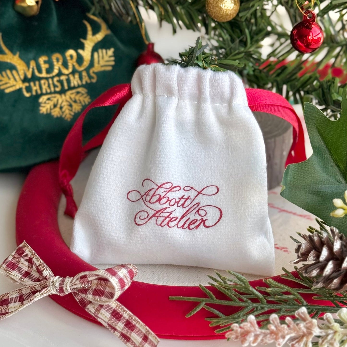 Jewelry Pouch (White Velour) - Abbott Atelier - Abbott Atelier