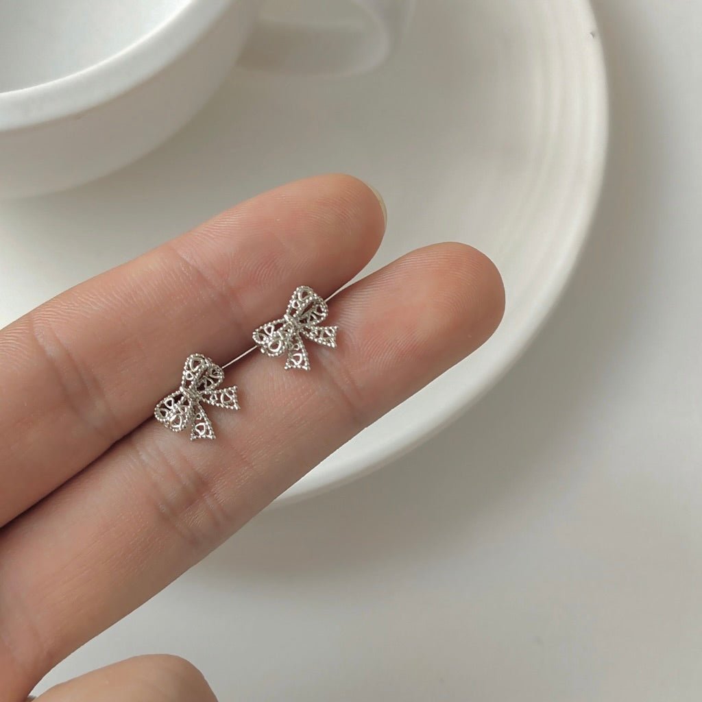 Lovelace Bow Earrings in Silver - Hypoallergenic - Abbott Atelier