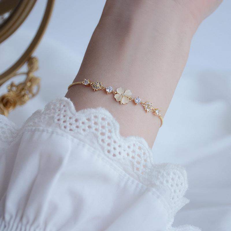 Lucky Clover Bracelet - Gold - Plated - Abbott Atelier