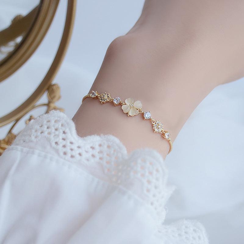Lucky Clover Bracelet - Gold - Plated - Abbott Atelier