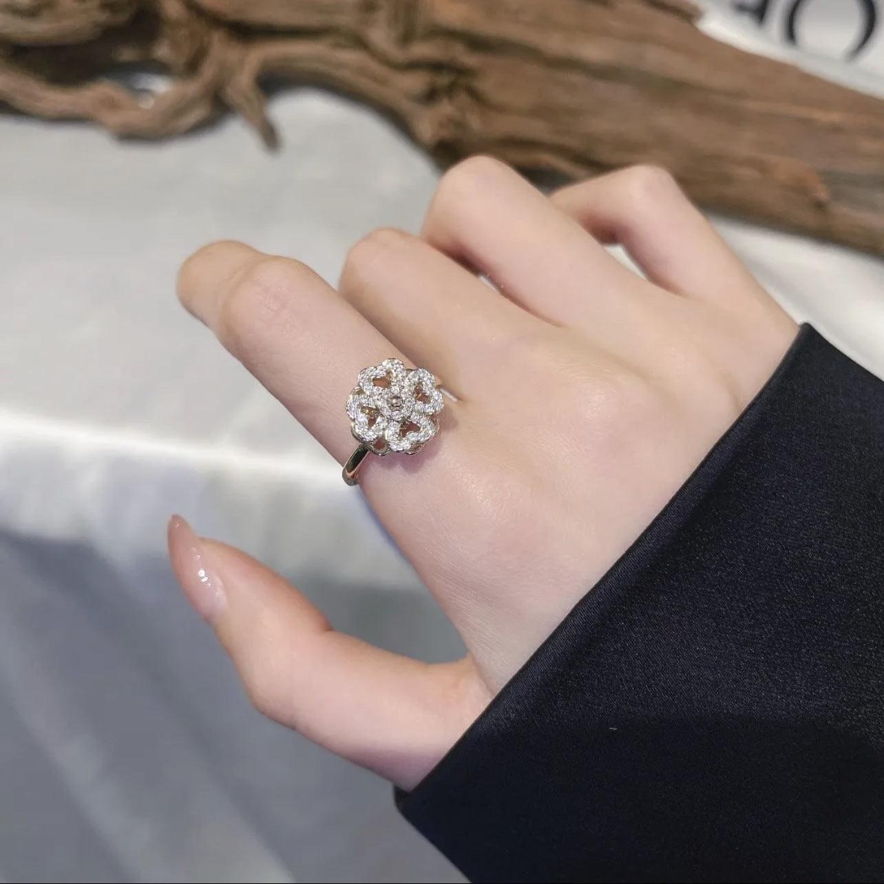 Lucky Clover Spinning Ring - Gold - Plated - Abbott Atelier