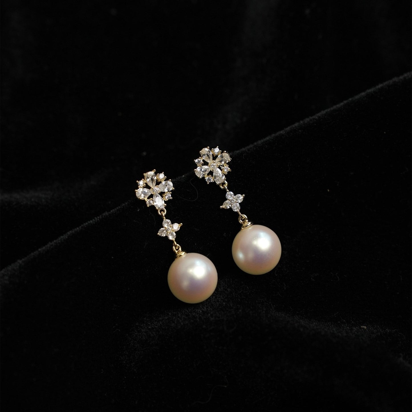 Luna Belle Pearl Earrings - Hypoallergenic - Abbott Atelier