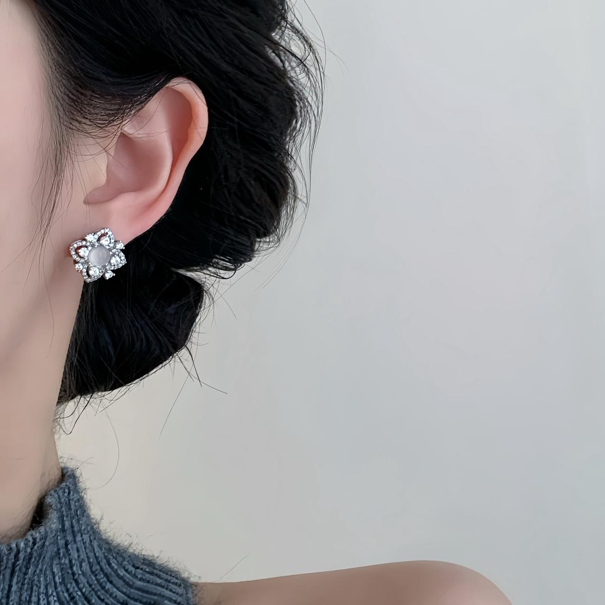Lunaria Rococo Earrings - Hypoallergenic - Abbott Atelier