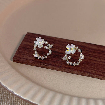 Lunaria Stud Earrings - Hypoallergenic - Abbott Atelier