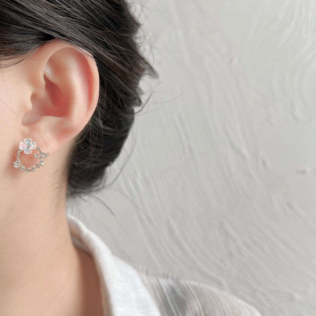 Lunaria Stud Earrings - Hypoallergenic - Abbott Atelier