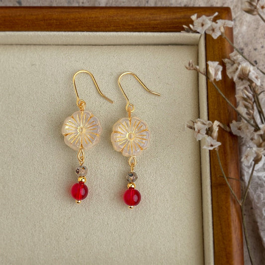 Marguerite Blossom Earrings - Hypoallergenic - Abbott Atelier