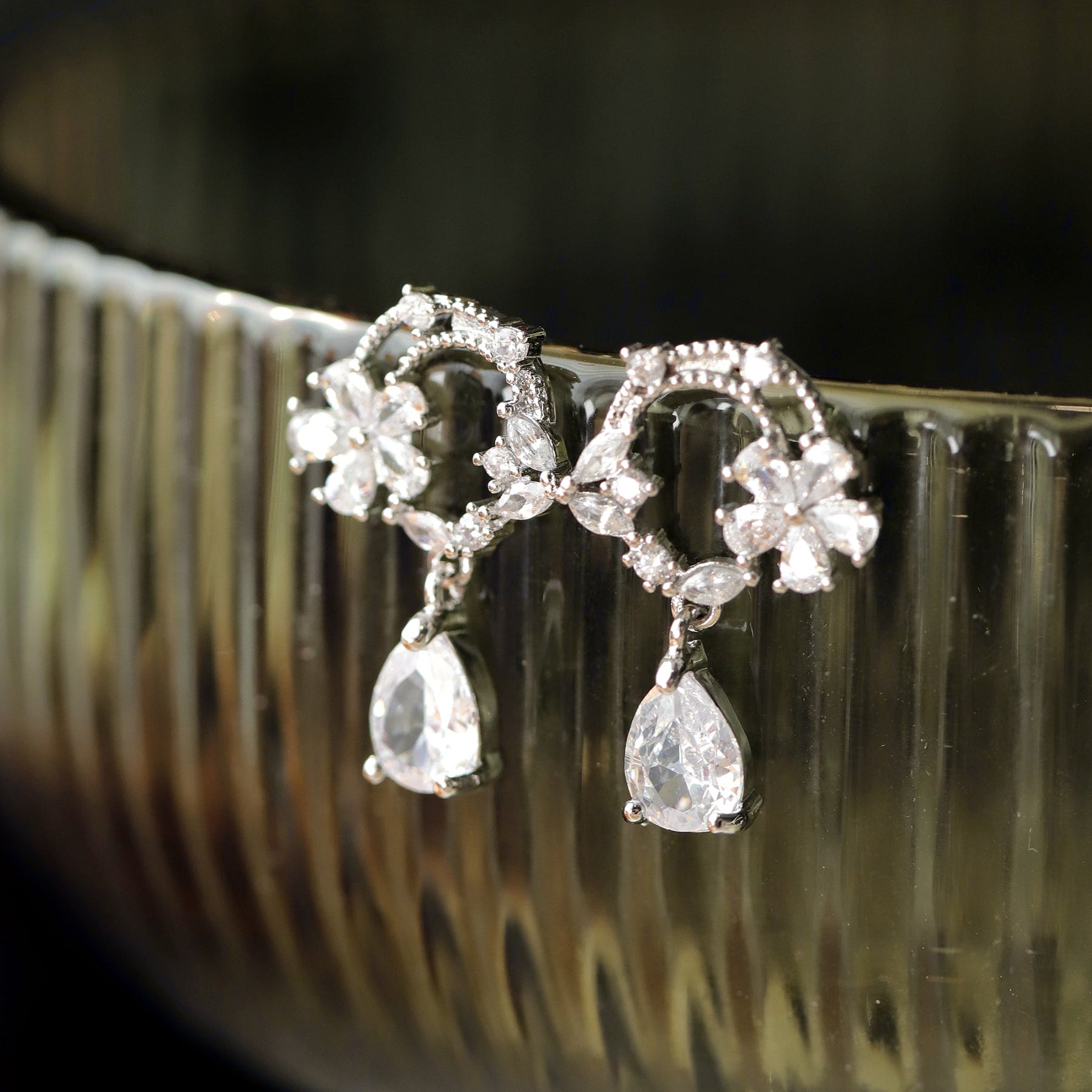 Moonlit Edelweiss Earrings - Hypoallergenic - Abbott Atelier