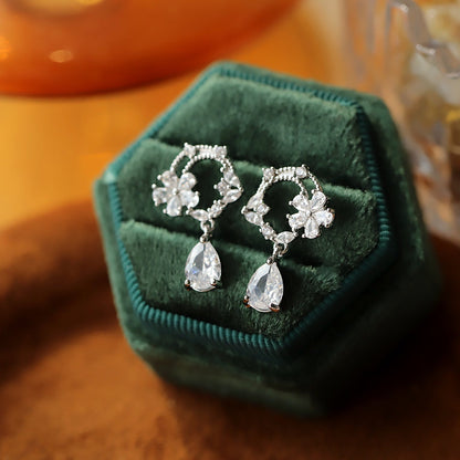 Moonlit Edelweiss Earrings - Hypoallergenic - Abbott Atelier