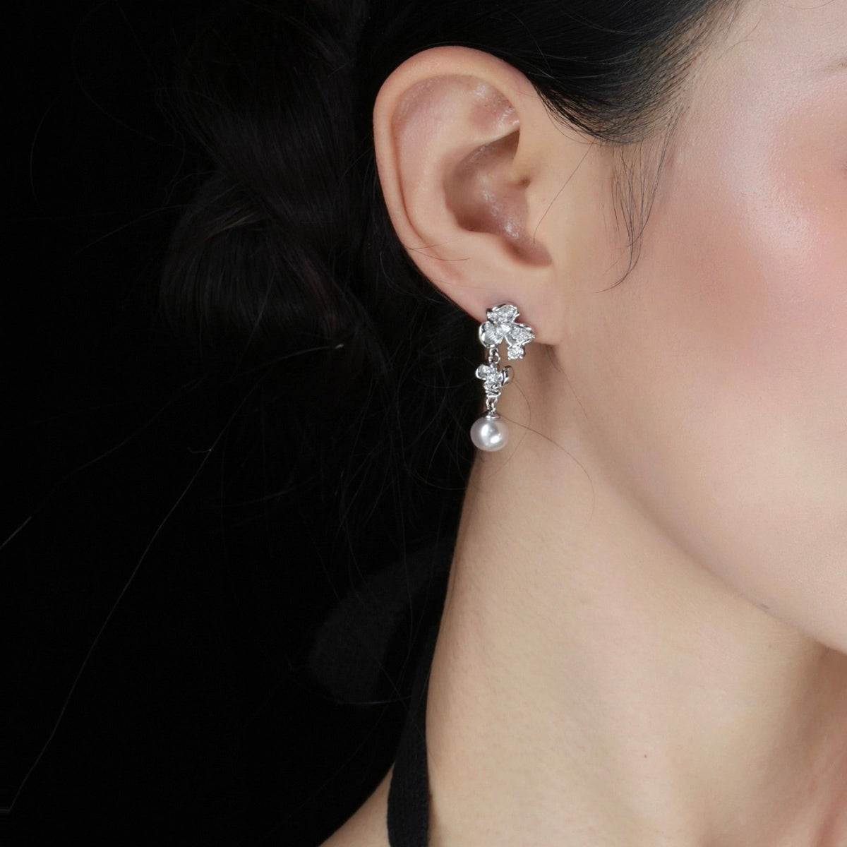 Moonlit Pansy Pearl Earrings - Hypoallergenic - Abbott Atelier