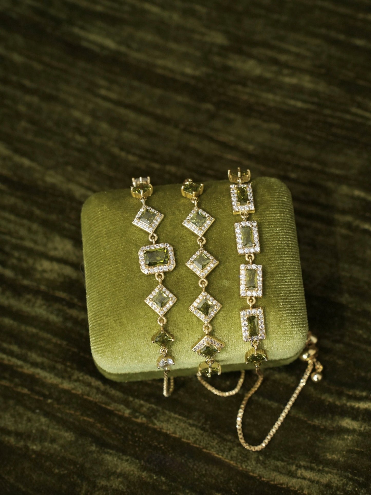 Ophelia Bracelet in Green - Gold Plated - Abbott Atelier