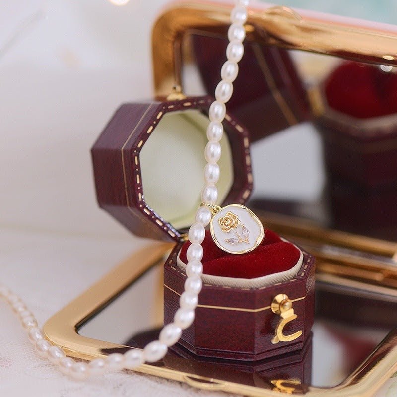 Pearl Necklace - Roselyn