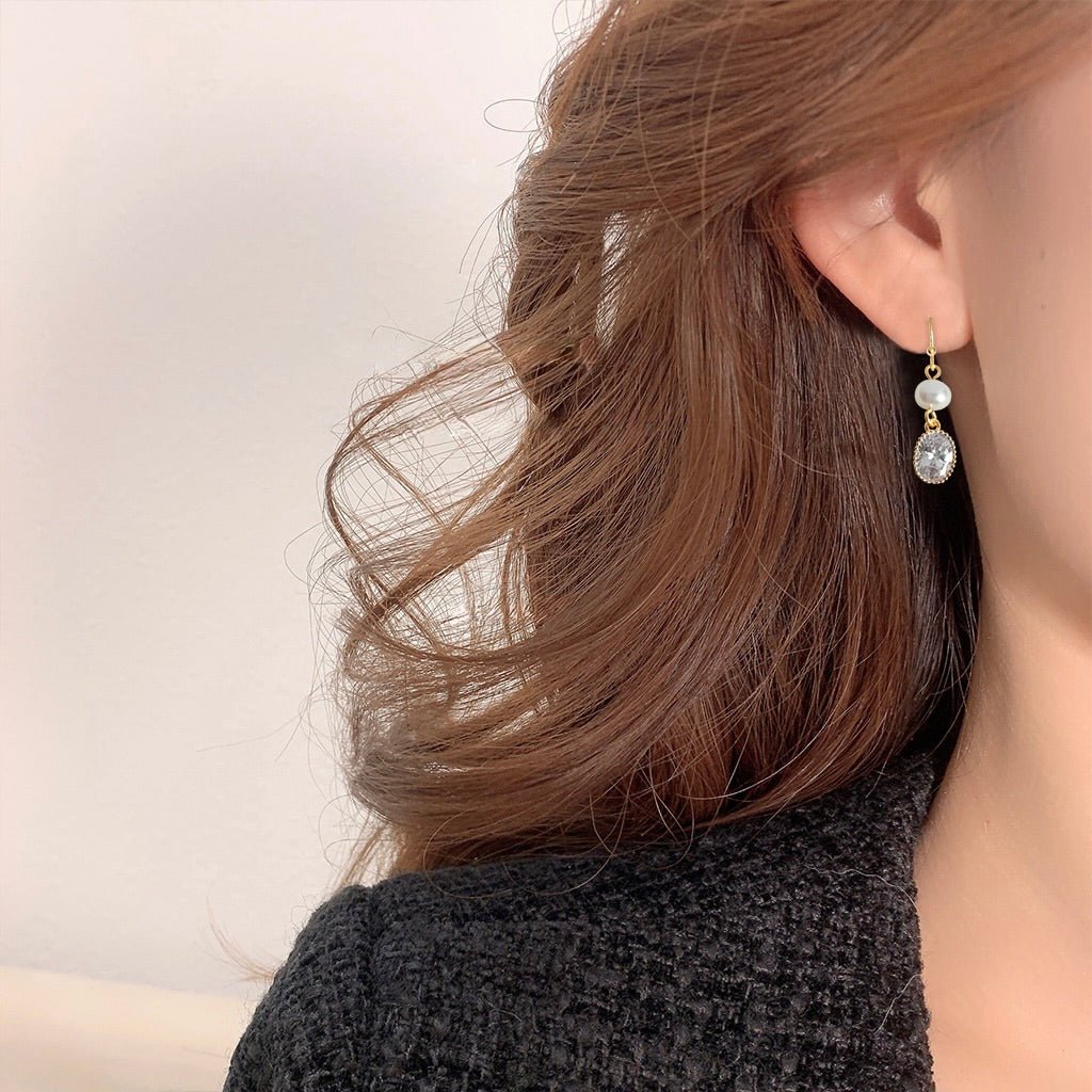 Pearl of the Moon Earrings - Hypoallergenic - Abbott Atelier