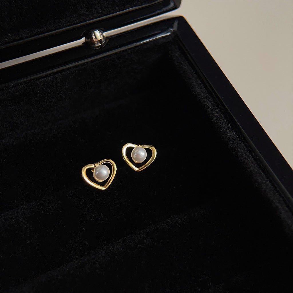 Pearly Heart Stud Earrings - Hypoallergenic - Abbott Atelier