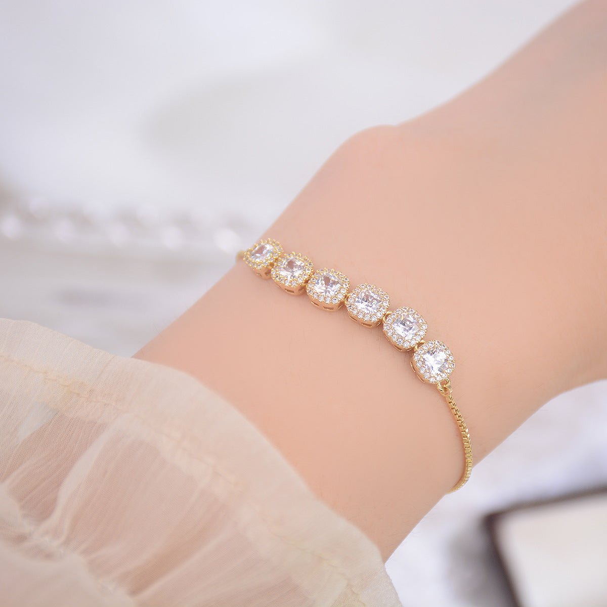 Princess Bracelet - Belle - Gold Plated - Abbott Atelier