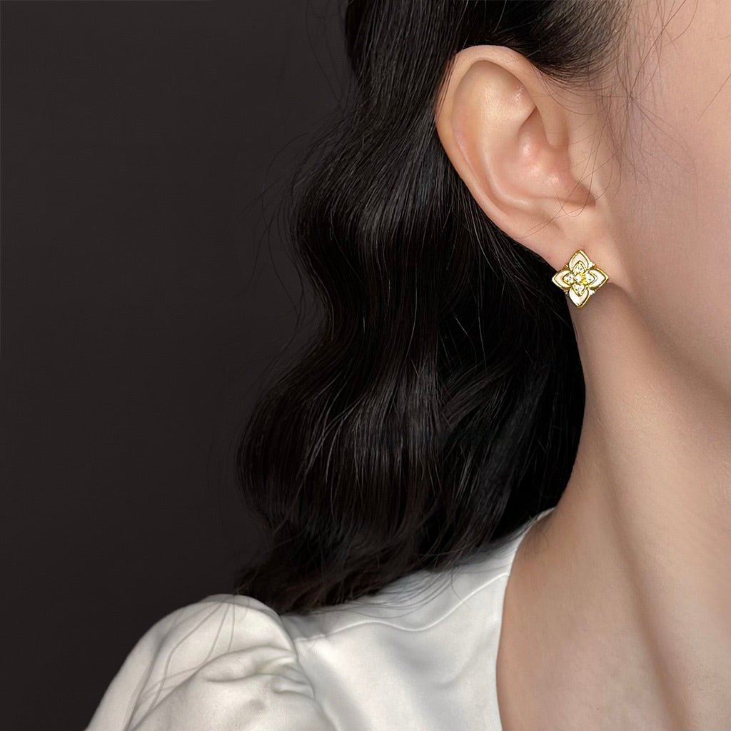 Quatrefoil Stud Earrings - Hypoallergenic - Abbott Atelier