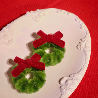 Red Bow Wreath Pin - Abbott Atelier - Abbott Atelier