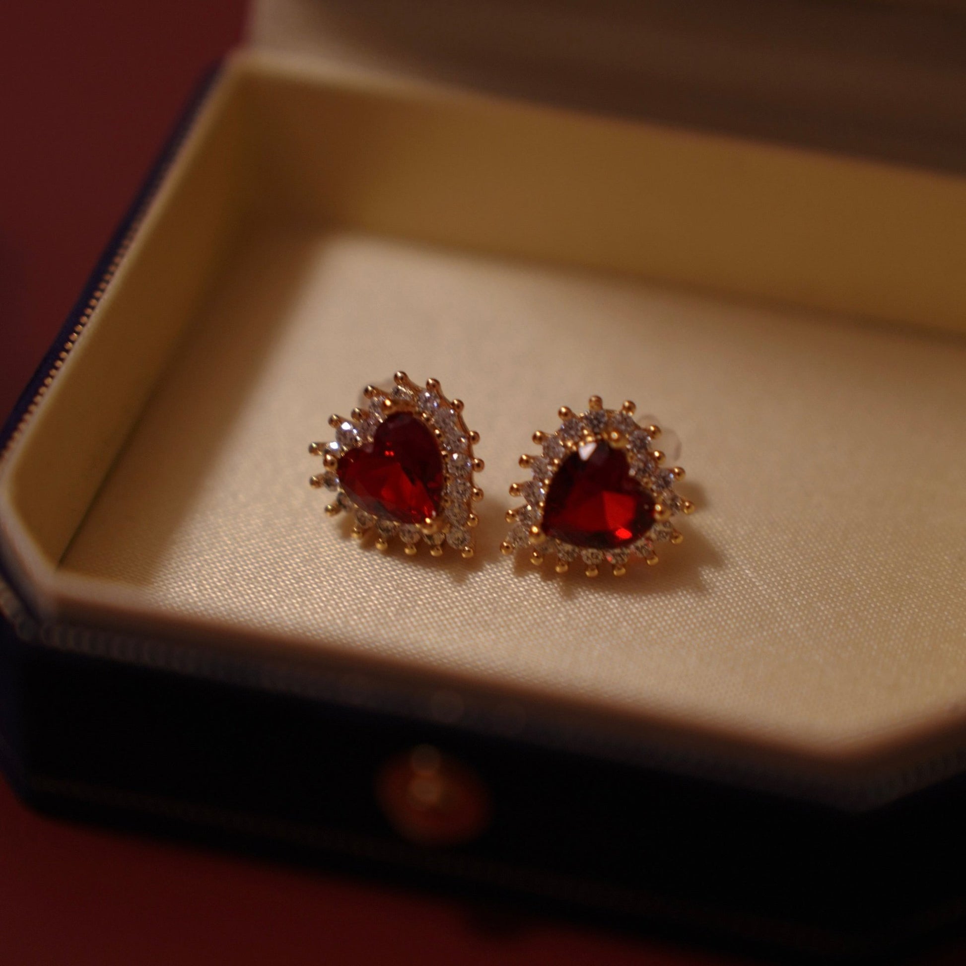 Rouge Heart Earrings - Hypoallergenic - Abbott Atelier