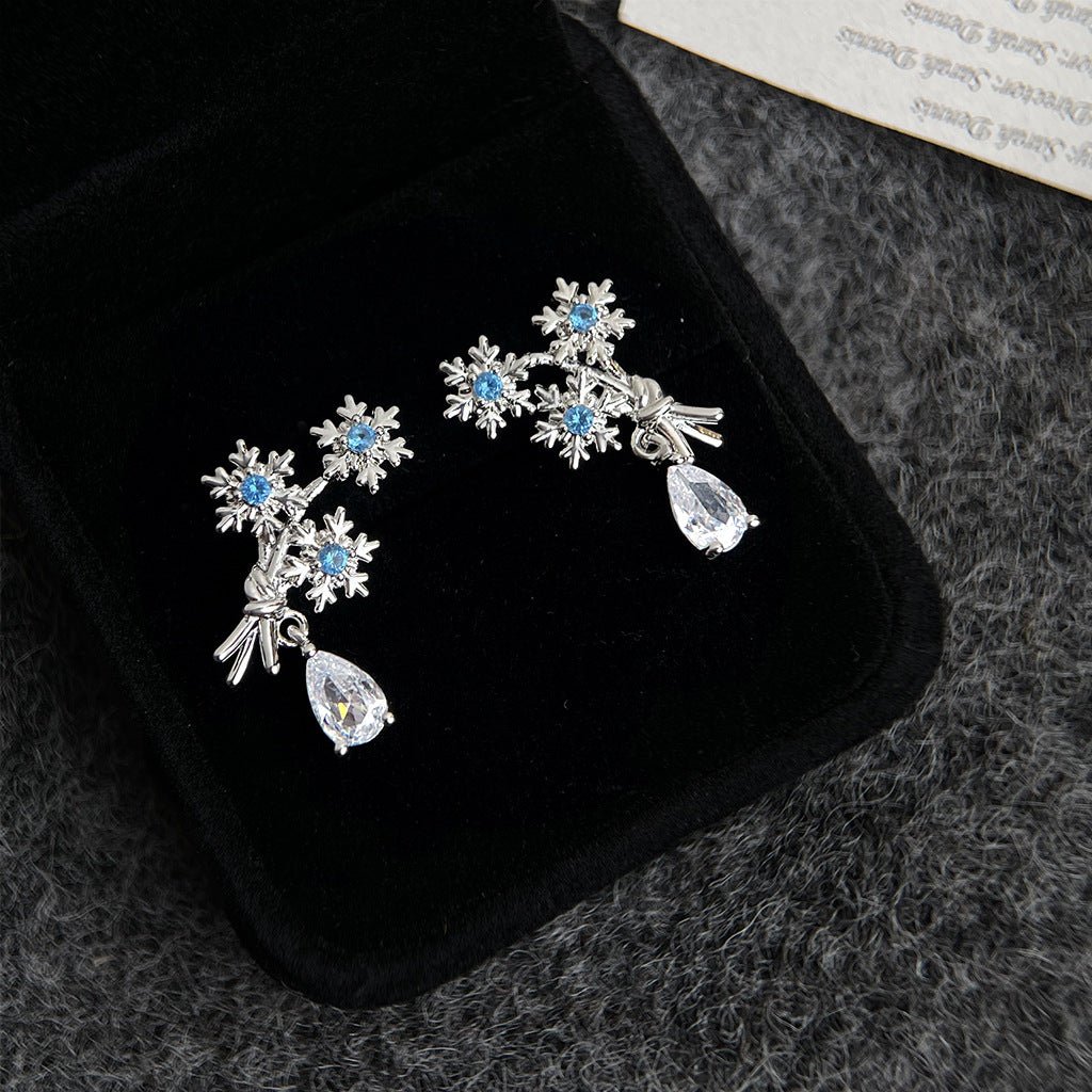 Snowflake Bouquet Earrings - Hypoallergenic - Abbott Atelier