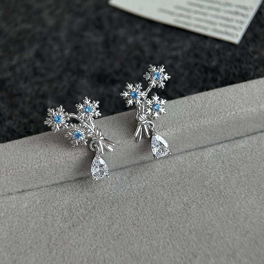 Snowflake Bouquet Earrings - Hypoallergenic - Abbott Atelier