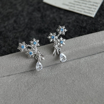 Snowflake Bouquet Earrings - Hypoallergenic - Abbott Atelier