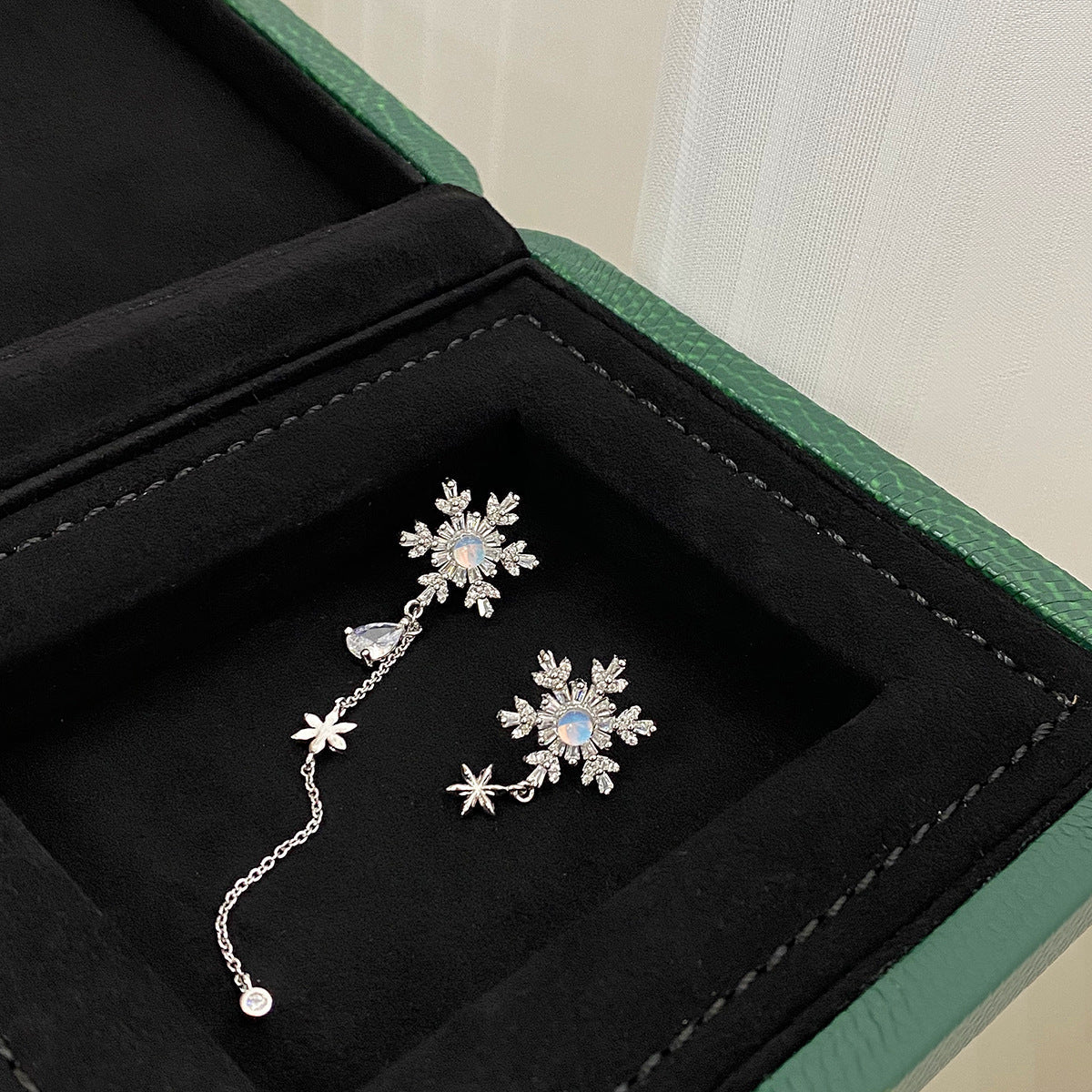 Snowflake Drop Earrings - Gold - Plated - Abbott Atelier