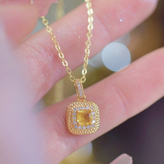 Sunlight Halo Necklace - Gold Plated - Abbott Atelier