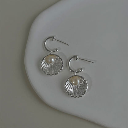 Venus Shell Earrings - Hypoallergenic - Abbott Atelier