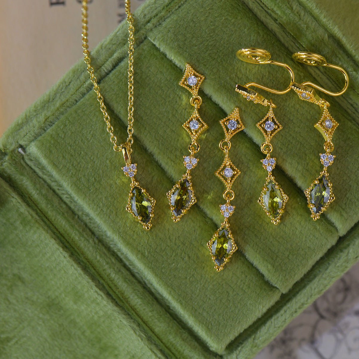 Verdant Lattice Earrings - Hypoallergenic - Abbott Atelier
