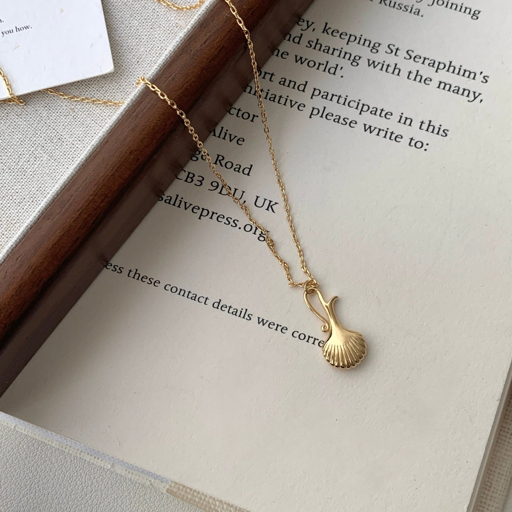 Vintage Vase Necklace - Gold Plated - Abbott Atelier