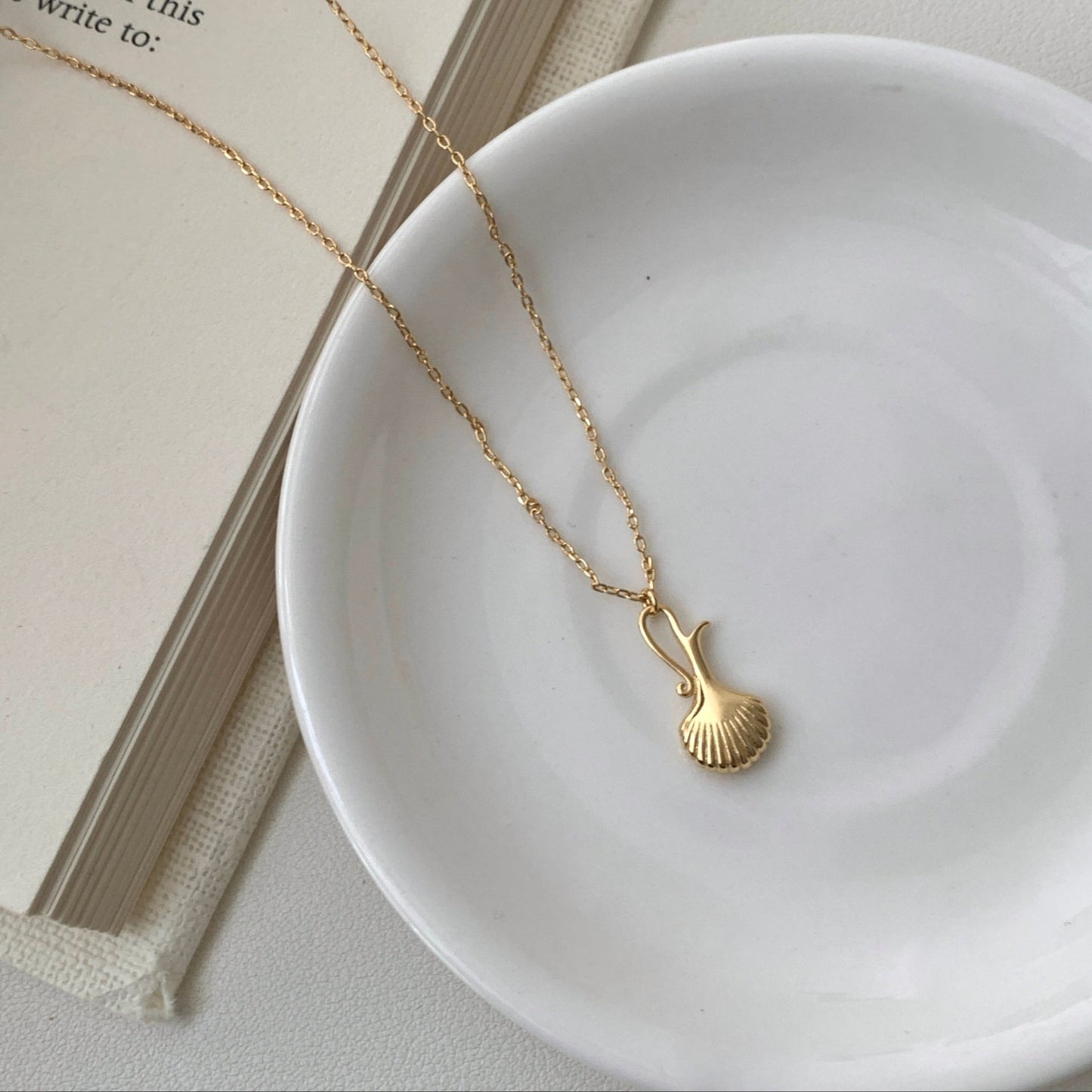 Vintage Vase Necklace - Gold Plated - Abbott Atelier