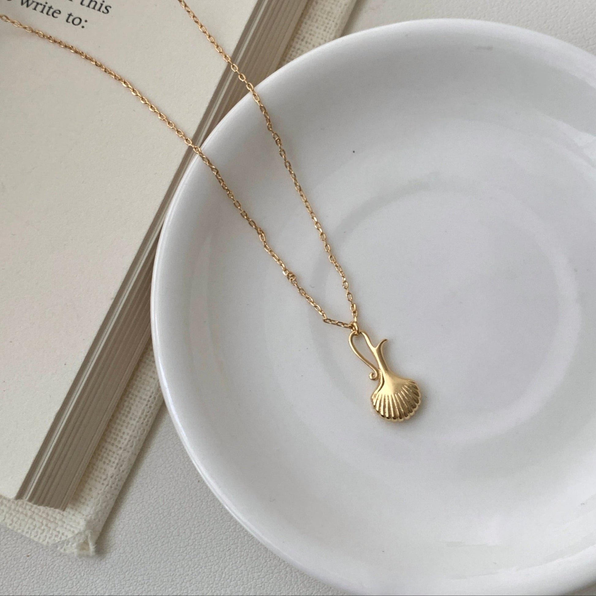 Vintage Vase Necklace - Gold Plated - Abbott Atelier