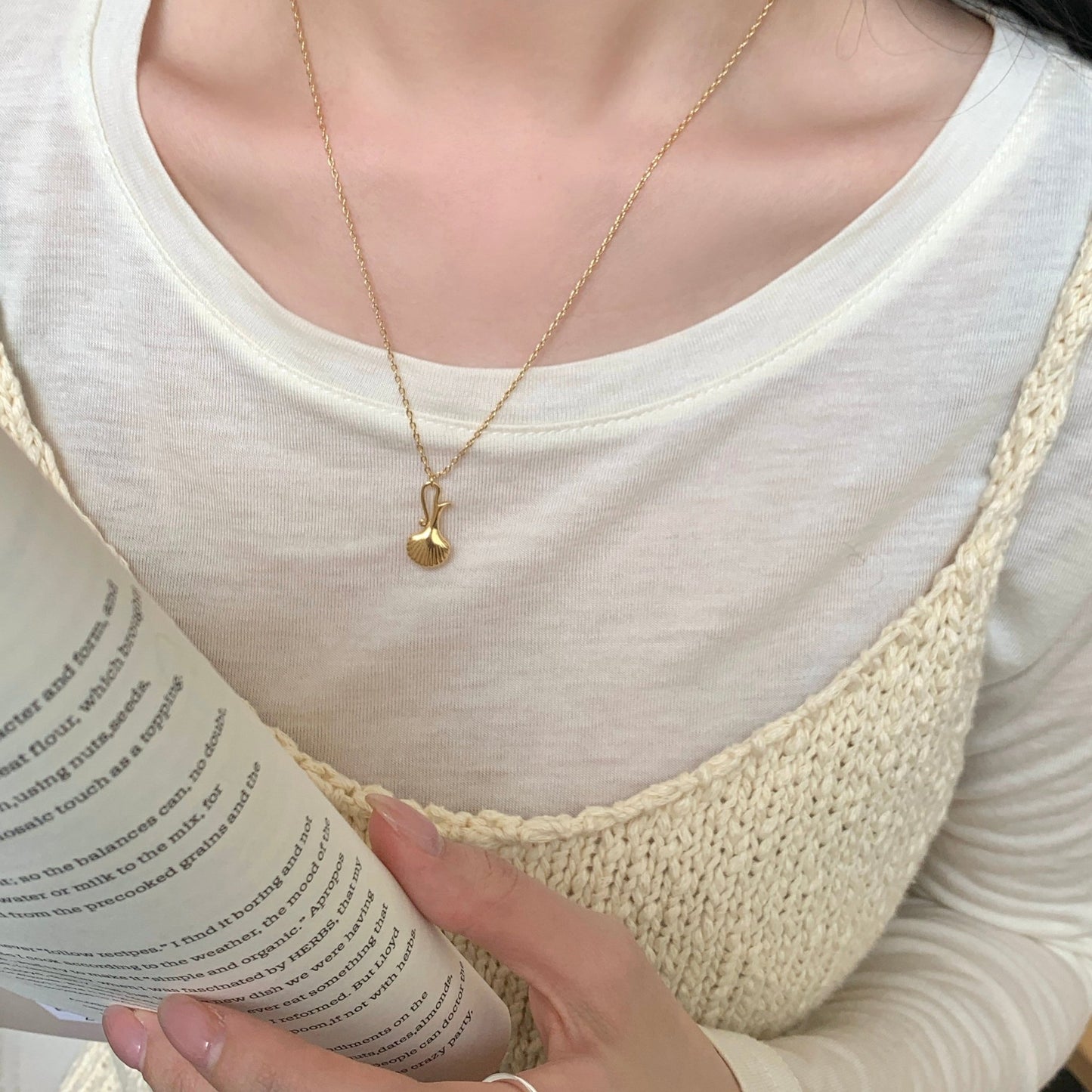 Vintage Vase Necklace - Gold Plated - Abbott Atelier