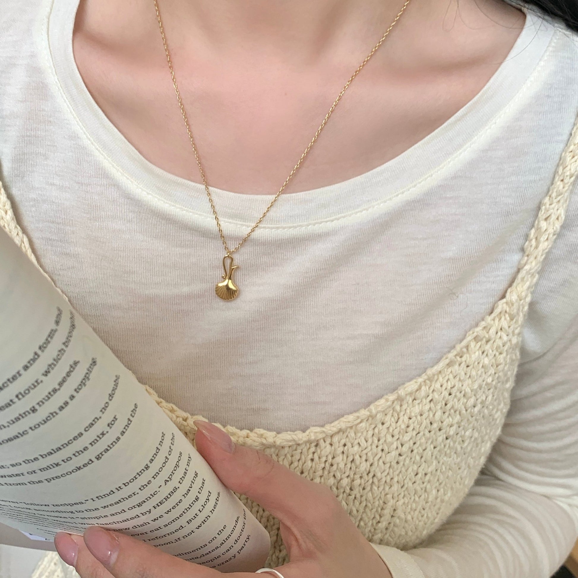 Vintage Vase Necklace - Gold Plated - Abbott Atelier