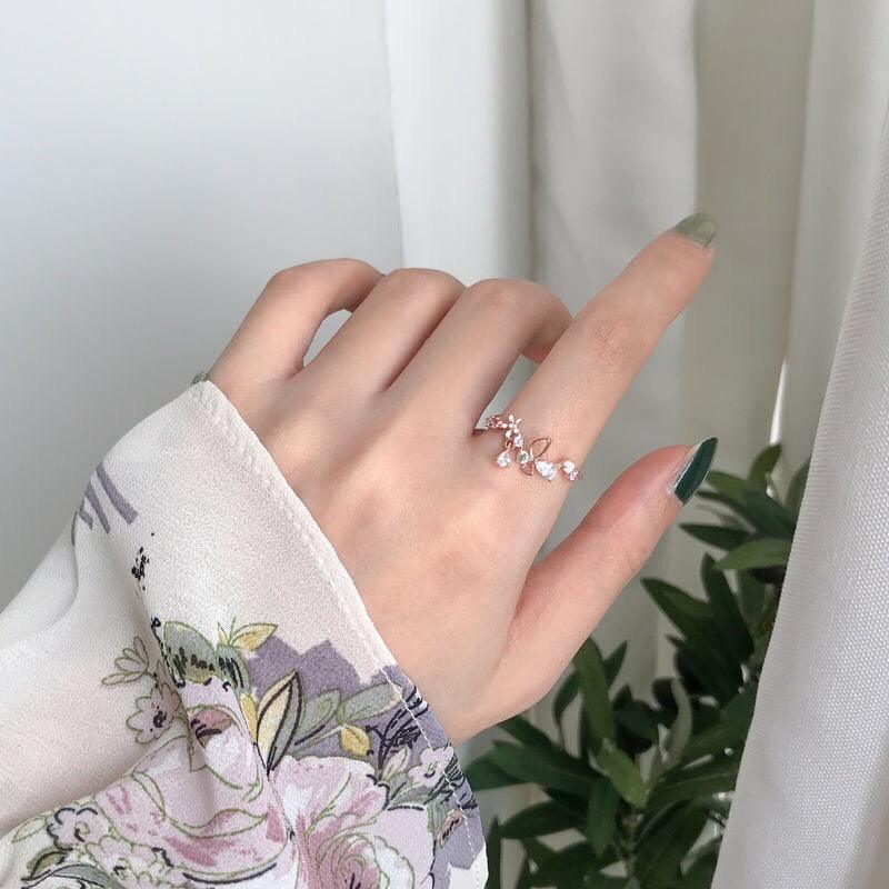 White Flower Butterfly Ring - Vivian - Gold - Plated - Abbott Atelier