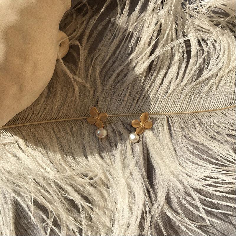 Flower & Pearl Earrings 159 - Abbott Atelier
