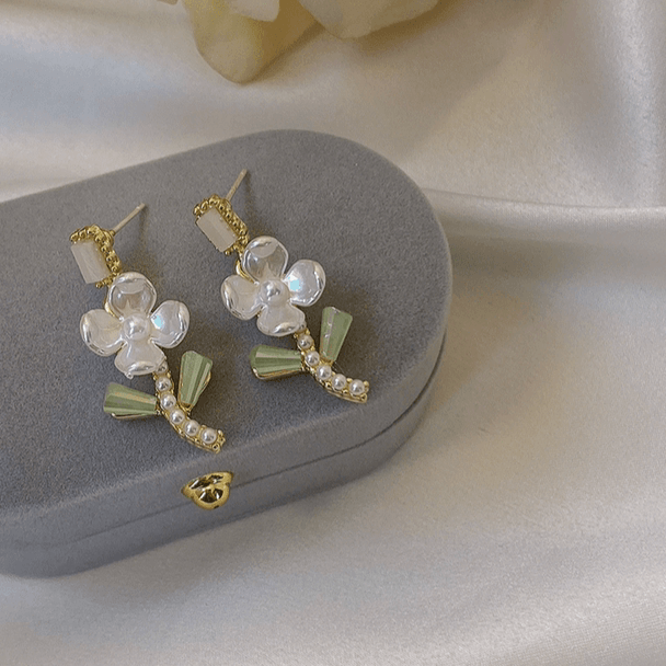 Flower Stud Earrings - Abbott Atelier