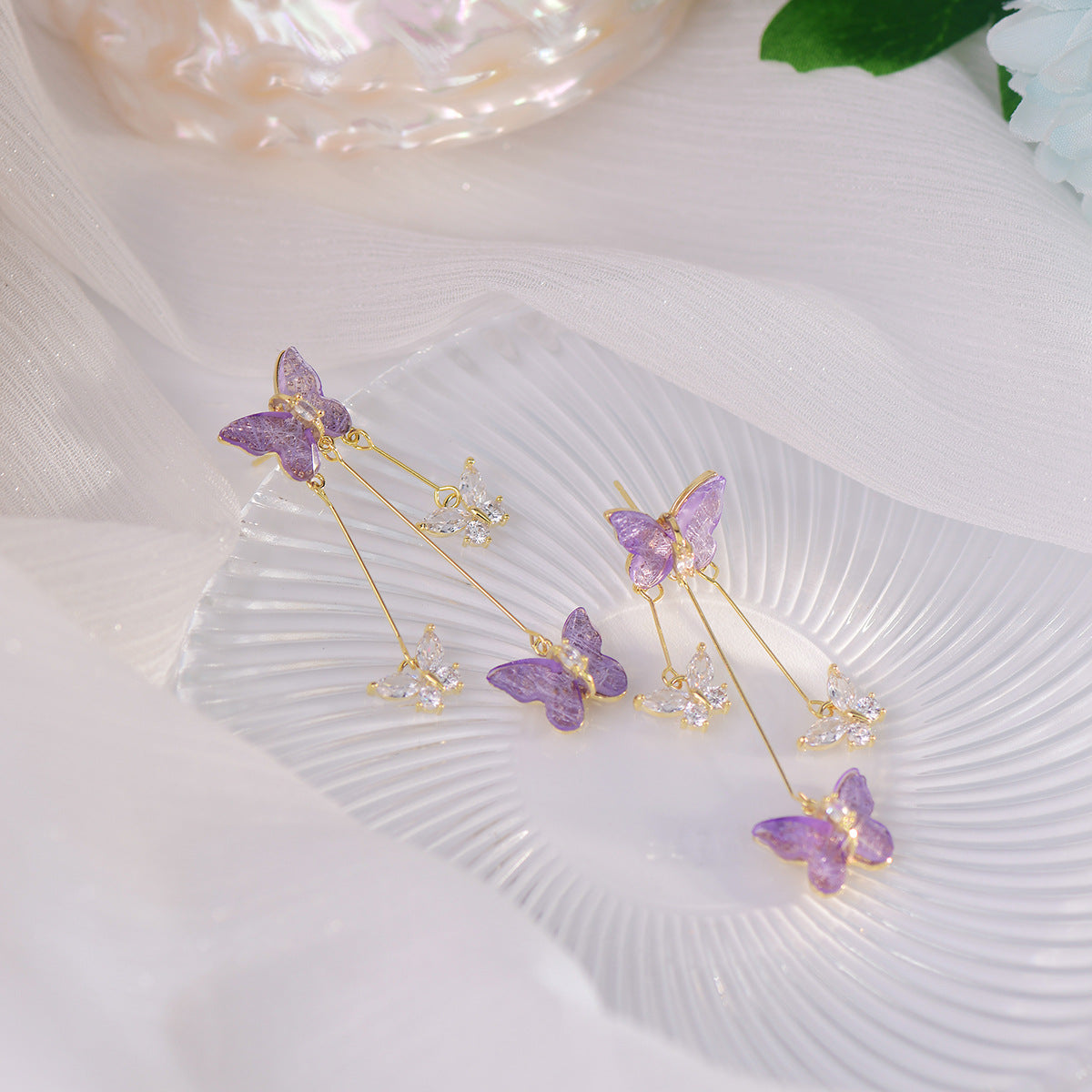 [Sample Sale] Butterfly Drop Earrings - Antonia