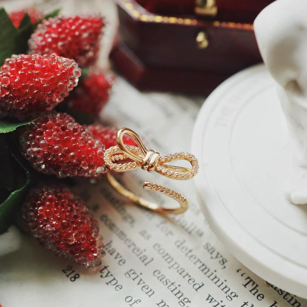 Bow Ring - Abbott Atelier